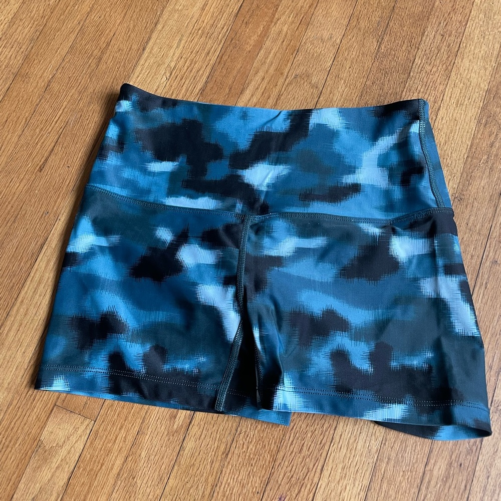 Lorna jane running hot yoga volleyball booty short